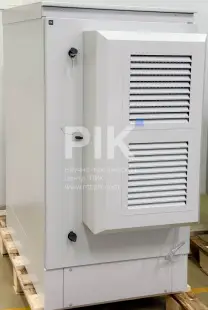 Шкаф климатический напольный 19’’ серии ТШ: ТШ-НПК, 24U, 750х900 (ШхГ), IP55, обогрев и кондиционер 